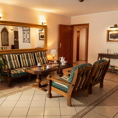 Toscania-check In 24h Bed & Breakfast Poznań