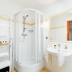 Toscania-check In 24h 3* Poznan