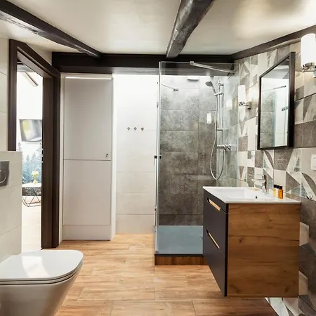 Toscania-check In 24h Oda ve Kahvaltı Poznan