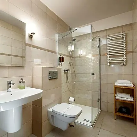 Toscania-check In 24h B&B 포즈난