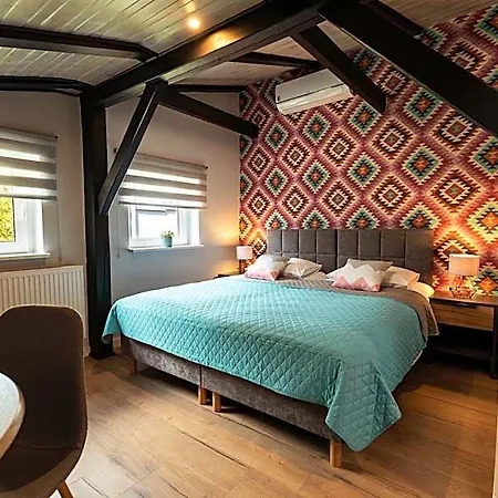 Toscania-check In 24h Bed & Breakfast Poznan