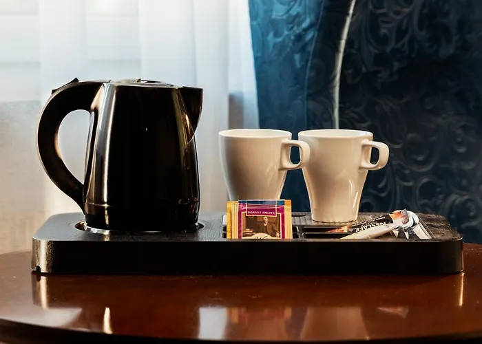 לינה וארוחת בוקר Toscania-check In 24h 4*